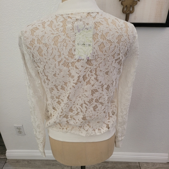 Ee some embroidery zip up jacket new - Picture 4 of 6